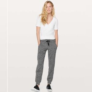 Lululemon Ready to Rulu jogger
